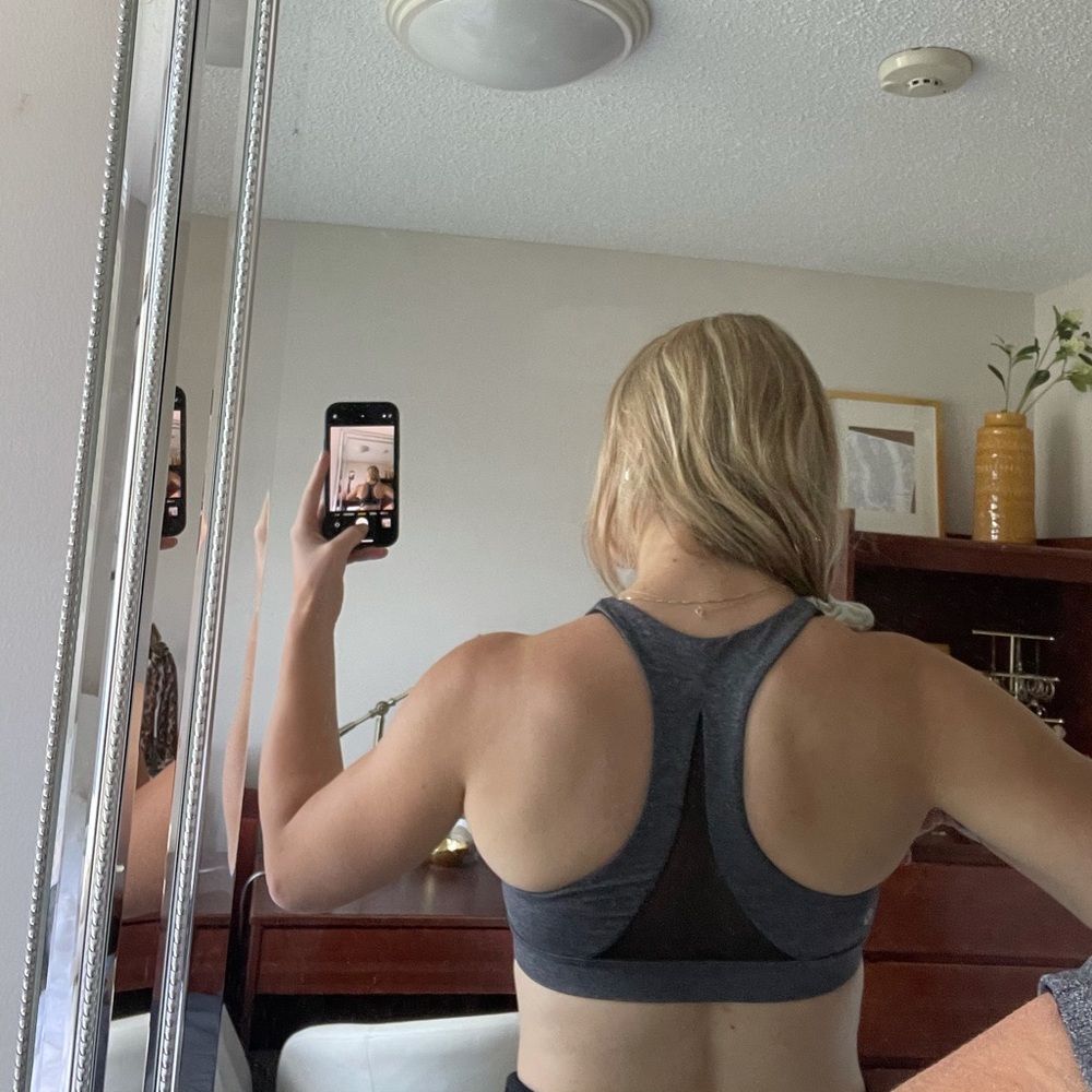 Lululemon razor back sports bra - Picture 3 of 4